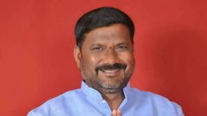 ಉಪ ಚುನಾವಣೆ ಹೊಸ್ತಿಲಲ್ಲಿ ಬಿಜೆಪಿಗೆ ಬಂಡಾಯದ ಬಿಸಿ! 