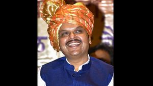 ಮಹಾರಾಷ್ಟ್ರದಲ್ಲಿ ಸರ್ಕಾರ ರಚಿಸುವಂತೆ ಬಿಜೆಪಿಗೆ ರಾಜ್ಯಪಾಲರ ಬುಲಾವ್