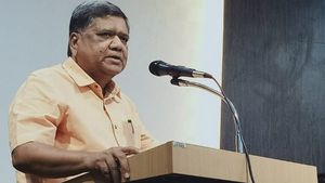ಟೀಕೆಗಳ ಬಳಿಕ ಸಚಿವ ಜಗದೀಶ್ ಶೆಟ್ಟರ್ ಚೀನಾ ಪ್ರವಾಸ ರದ್ದು