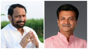  ತನ್ನನ್ನು ಭಾರೀ ಅಂತರದಿಂದ ಸೋಲಿಸಿದ್ದ ಕುಮಟಳ್ಳಿಯನ್ನು ಗೆಲ್ಲಿಸುವ ಹೊಣೆ ಸವದಿಗೆ