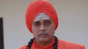  ಮತ್ತೆ ತಾರಕಕ್ಕೇರಿದ ಮೂರು ಸಾವಿರ ಮಠದ ಉತ್ತರಾಧಿಕಾರಿ ನೇಮಕ