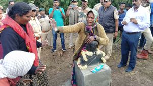 ಚಿಕ್ಕಮಗಳೂರು: ರಾತ್ರೋರಾತ್ರಿ ಪ್ರತ್ಯಕ್ಷವಾದ ಅಂಬೇಡ್ಕರ್ ಪ್ರತಿಮೆ ತೆರವು