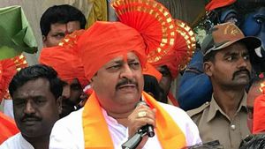 ಸಿದ್ದರಾಮಯ್ಯನನ್ನು ಮೂಲೆಗುಂಪು ಮಾಡಲು ಜೋಡೆತ್ತು ಯತ್ನ: ಬಸನಗೌಡ ಪಾಟೀಲ್