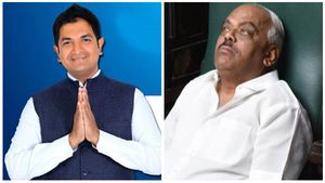 ರಾಜಕೀಯ ಸಂಚಲನಕ್ಕೆ ಕಾರಣವಾದ ಶರತ್, ರಮೇಶ್ ಕುಮಾರ್ ಭೇಟಿ