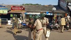 ಪೌರತ್ವ ಕಾಯ್ದೆ; ಮಂಗಳೂರಿನಲ್ಲಿ ಭುಗಿಲೆದ್ದ ಪ್ರತಿಭಟನೆ, ಕರ್ಫ್ಯೂ ಜಾರಿ