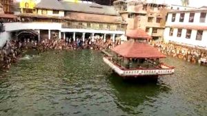 ಗ್ರಹಣದ ಪ್ರಯುಕ್ತ ಕೃಷ್ಣಮಠದಲ್ಲಿ ವಿಶೇಷ ಪೂಜೆ