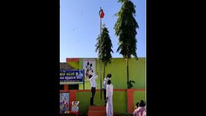 ಕಡೂರು ತಾಲ್ಲೂಕಿನ ಶಾಲೆಯಲ್ಲಿ ರಾಷ್ಟ್ರಧ್ವಜಕ್ಕೆ ಅವಮಾನ!