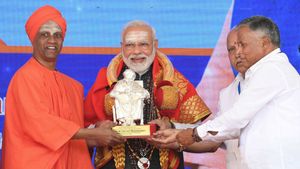 ಸಿದ್ದಗಂಗಾ ಕ್ಷೇತ್ರದಲ್ಲಿ ಪೇಜಾವರ ಶ್ರೀಗಳನ್ನು ಪ್ರಧಾನಿ ಮೋದಿ ಸ್ಮರಿಸಿಕೊಂಡಿದ್ದು ಹೀಗೆ..