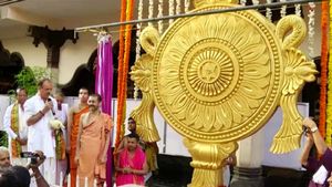 ಕೃಷ್ಣಮಠದ ಭಕ್ತರಿಗೆ ಸುದರ್ಶನ ಚಕ್ರ ವೀಕ್ಷಣೆ ಭಾಗ್ಯ