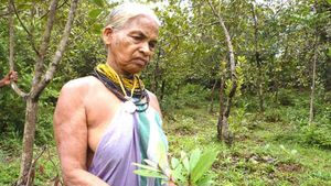 ಮರಗಳನ್ನು ಮಕ್ಕಳಂತೆ ಸಾಕಿದ 'ಕಾಡಿನ ಜೀವ' ತುಳಸಿ ಗೌಡ ಗೆ 'ಪದ್ಮಶ್ರೀ'