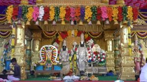  ರೇಷ್ಮೆ ನಗರಿಯಲ್ಲಿ ವಿಜೃಂಭಣೆಯ ವೈಕುಂಠ ಏಕಾದಶಿ ಆಚರಣೆ