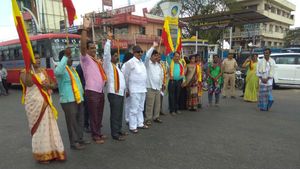ರಾಜ್ಯ ಸರ್ಕಾರದ ವಿರುದ್ಧ ವಾಟಾಳ್ ನಾಗರಾಜ್ ಆಕ್ರೋಶ