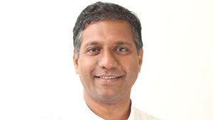 ಶಾಸಕ ಅರವಿಂದ ಬೆಲ್ಲದ ಪ್ರಯಾಣಿಸುತ್ತಿದ್ದ ಕಾರ್ ಪಲ್ಟಿ