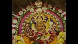 ದಾವಣಗೆರೆ, ಬಳ್ಳಾರಿಯಲ್ಲಿ ಶಕ್ತಿ ದೇವತೆಗಳ ಜಾತ್ರೆ
