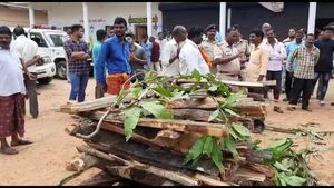 ದಲಿತರಿಗೆ ಪ್ರತ್ಯೇಕ ಸ್ಮಶಾನ: ಏನಿದು ಸರಕಾರದ ಹೊಸ 'ನಾನ್ ಸೆನ್ಸ್' ಸುತ್ತೋಲೆ? 