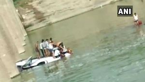 Breaking: ರಾಜಸ್ಥಾನದ ಮೇಜ್ ನದಿಗೆ ಉರುಳಿದ ಬಸ್: 24 ಮಂದಿ ಸಾವು 