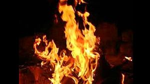 ಮದುವೆಗೆ ಒಪ್ಪಿಲ್ಲ ಎಂದು ಬೆಂಕಿ ಹಚ್ಚಿ ವಿದ್ಯಾರ್ಥಿನಿ ಕೊಲೆ 