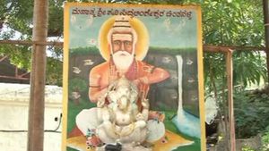 ಯಾದಗಿರಿ; ಕಾಡಿನ ನಡುವೆ ಗವಿಸಿದ್ದಲಿಂಗೇಶ್ವರನಿಗೆ ರಥೋತ್ಸವದ ರಂಗು