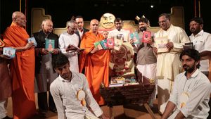 ಜಾನಪದ ಲೋಕದ ಬೆಳ್ಳಿ ಹಬ್ಬ:ಕಲಾಕ್ಷೇತ್ರದಲ್ಲಿ ಅನಾವರಣಗೊಂಡ ಸಿರಿ ಲೋಕ 
