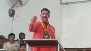 ಕುಮಾರಸ್ವಾಮಿ ಕಣ್ಣೀರು ಹಾಕುವ ಸಿಎಂ, ಸಿದ್ದರಾಮಯ್ಯ? ಕಟೀಲ್ ವ್ಯಂಗ್ಯ