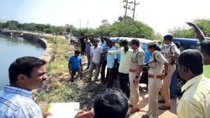 ಬಳ್ಳಾರಿಯಲ್ಲಿ ಮಗಳ ಕಾಲುಕಟ್ಟಿ ಕಾಲುವೆಗೆ ಎಸೆದ ತಂದೆ