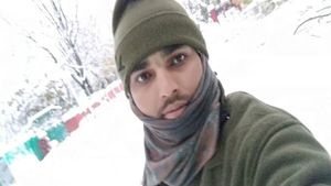 ಬೆಳಗಾವಿ: ಯೋಧನ ಕುಟುಂಬಕ್ಕೆ ಸಾಮಾಜಿಕ ಬಹಿಷ್ಕಾರ