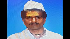 ಅನೈತಿಕ ಸಂಬಂಧ ಬಿಡು ಎಂದ ಪತಿಯ ಕೊಲೆ ಮಾಡಿದ ಪತ್ನಿ