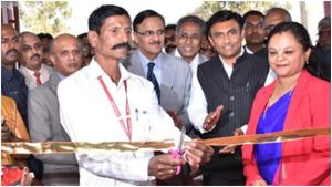 ಚಿಕ್ಕಬಳ್ಳಾಪುರದಲ್ಲಿ ಹಿರಿಯ ಅಟೆಂಡರ್ ರಿಂದ ನ್ಯಾಯಾಲಯ ಉದ್ಘಾಟನೆ