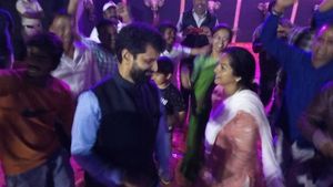 ಚಿಕ್ಕಮಗಳೂರು ಉತ್ಸವದಲ್ಲಿ ಸಚಿವ ಸಿ.ಟಿ ರವಿ ಸಖತ್ ಡ್ಯಾನ್ಸ್