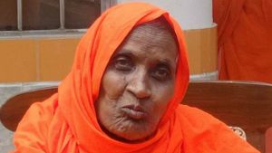 ಮಾತೆ ಮಾಣಿಕೇಶ್ವರಿ ಲಿಂಗೈಕ್ಯ; ಅಂತಿಮ ದರ್ಶನಕ್ಕೆ ಜನ ಸಾಗರ 