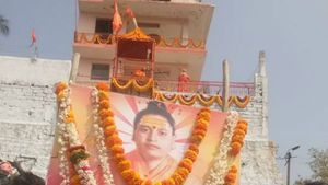 ಮಾತೆ ಮಾಣಿಕೇಶ್ವರಿ ನಿಧನಕ್ಕೆ ಕಂಬನಿ ಮಿಡಿದ ಗಣ್ಯರು 