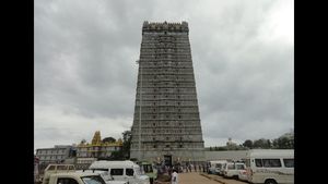 ಮುರುಡೇಶ್ವರನ ಸನ್ನಿಧಾನದಲ್ಲಿ ಕೊರೊನಾ ಬಗ್ಗೆ ಹಾಕಿದ ಪ್ರಶ್ನೆ: ಶುಭ ಸೂಚನೆ 