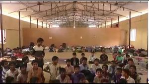  ಕೋಳಿ ಫಾರಂನಲ್ಲೇ ಮಕ್ಕಳ ಓದು, ವಾಸ; ಕೂಡ್ಲಿಗಿ ವಸತಿ ಶಾಲೆಯನ್ನೊಮ್ಮೆ ನೋಡಿ...