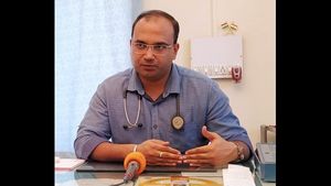  ‘ಅಯ್ಯೋ, ಮನೆಯಲ್ಲಿ ಹೇಗಿರೋದು’ ಅನ್ನೋರಿಗೆ ಹೊನ್ನಾವರ ಮನೋವೈದ್ಯರ ಸಲಹೆ