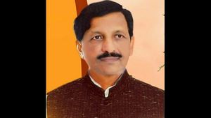 ಮದ್ಯ ಮಾರಾಟಕ್ಕೆ ಖಾಯಂ ನಿಷೇಧ ಹೇರಿ ಎಂದ ಬಿಜೆಪಿ ಶಾಸಕ!
