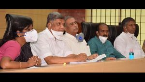 ಲಾಕ್‌ಡೌನ್; ಮನೆಯಲ್ಲಿ ದೌರ್ಜನ್ಯ ನಡೆದರೆ ಈ ಸಹಾಯವಾಣಿಗೆ ಕರೆ ಮಾಡಿ