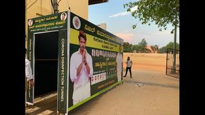 ತಂದೆಯಂತೆ ಮಗ: ಸೋಂಕು ನಿವಾರಕ ಟನಲ್ ಸ್ಥಾಪಿಸಿದ ನಿಖಿಲ್ ಕುಮಾರಸ್ವಾಮಿ 
