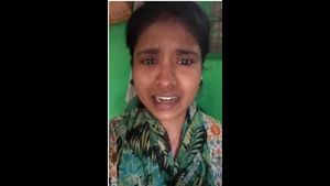 ಟಿಕ್ ಟಾಕ್ ನಲ್ಲಿ ತಾಯಿ ಚಿಕಿತ್ಸೆಗೆ ಗೋಗರೆದಿದ್ದ ಬಳ್ಳಾರಿ ಯುವತಿಗೆ ಸಿಕ್ಕಿತು ಸಹಾಯ