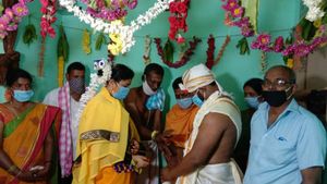 ಲಾಕ್ ಡೌನ್ ನಿಂದ ಬೇಲೂರಲ್ಲಿ ಮನೆಯಲ್ಲಿಯೇ ನಡೆಯಿತು ಮದುವೆ
