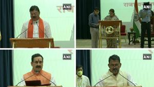 ಭಾರತ ಲಾಕ್ ಡೌನ್ ನಡುವೆಯೂ ಐವರು ಮಂತ್ರಿಗಳ ಪ್ರಮಾಣವಚನ 