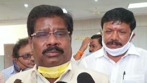 ಮದ್ಯ ಬಿಟ್ಟು ಕೌನ್ಸಿಲಿಂಗ್ ತೆಗೆದುಕೊಳ್ಳಿ ಎಂದ ಅಬಕಾರಿ ಸಚಿವರು