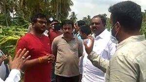 ಭಾರೀ ಮಳೆಗೆ ಬಾಳೆ ನಷ್ಟ: ಆತ್ಮಹತ್ಯೆಯ ಎಚ್ಚರಿಕೆ ನೀಡಿದ ರೈತ 