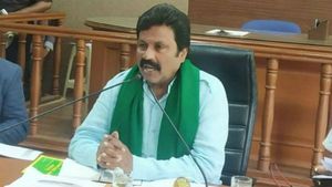 ವೈದ್ಯರು ಸರ್ಕಾರಿ ಸೇವೆಯತ್ತ ಹೆಚ್ಚಿನ ಆಸಕ್ತಿ ತೋರಲಿ: ಬಿ.ಸಿ.ಪಾಟೀಲ್