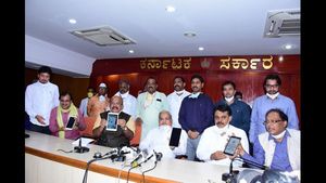 ಕೊರೋನಾ ಸೋಂಕಿತರ ಸ್ಥಿತಿಗತಿ ತಿಳಿಯಲು ಟ್ಯಾಬ್ ಫೋನ್ 