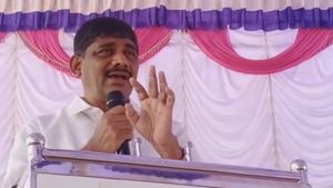 ಬಿಜೆಪಿಯವರೇ ಸರ್ಕಾರ ಬೀಳಿಸುತ್ತಾರೆ ಎಂದ ಡಿ.ಕೆ. ಸುರೇಶ್