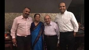 81 ವರ್ಷದ ತಂದೆ ಜೀವ ಉಳಿಸಲು ಕೊವಿಡ್ ಹೋರಾಟದಲ್ಲಿ ಗೆದ್ದ ಮಗ