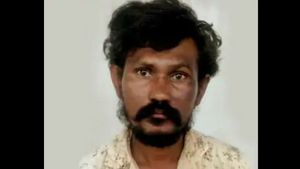 ಕುಡಿತಕ್ಕೆ ದುಡ್ಡು ಕೊಟ್ಟಿಲ್ಲವೆಂದು ಹೆಂಡತಿಗೆ ಅಪಘಾತ ಮಾಡಿ ಕೊಂದ