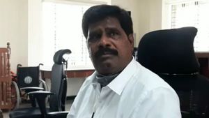  ಭಾನುವಾರ ಮದ್ಯದಂಗಡಿ ತೆರೆದಿರುತ್ತಾ?; ಅಬಕಾರಿ ಸಚಿವರ ಉತ್ತರ...