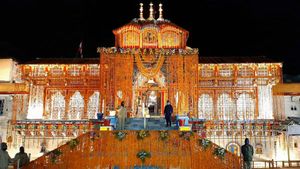 ಪ್ರಾರ್ಥನಾ ಮಂದಿರಗಳು ಓಪನ್; ಒಮ್ಮೆ 10 ಜನಕ್ಕೆ ಮಾತ್ರ ಪ್ರವೇಶ 