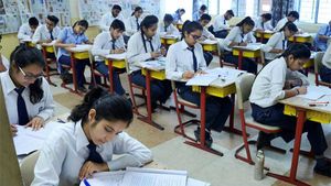 CBSE ಬೋರ್ಡ್ ಪರೀಕ್ಷೆಗಳು ನಡೆಯುತ್ತೋ? ಇಲ್ಲವೋ? : ಇಂದೇ ನಿರ್ಧಾರ